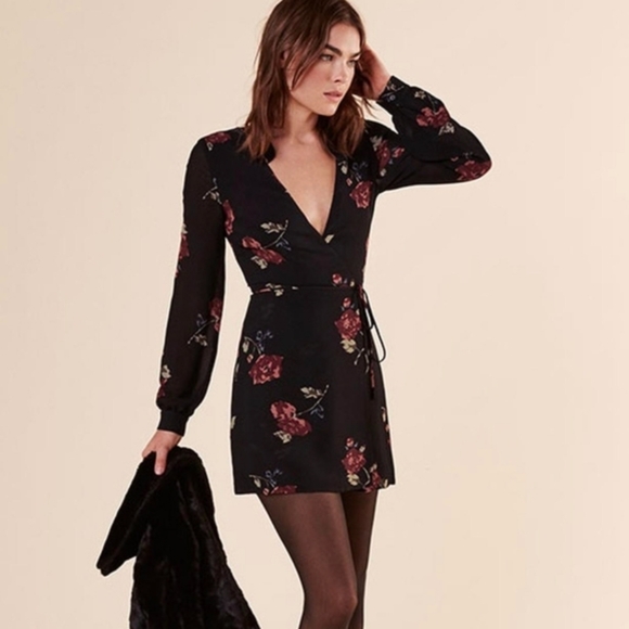 Reformation Dresses & Skirts - Reformation Floral wrap mini Dress